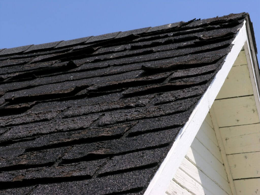 Signs You Need a Roof Repair Contractor