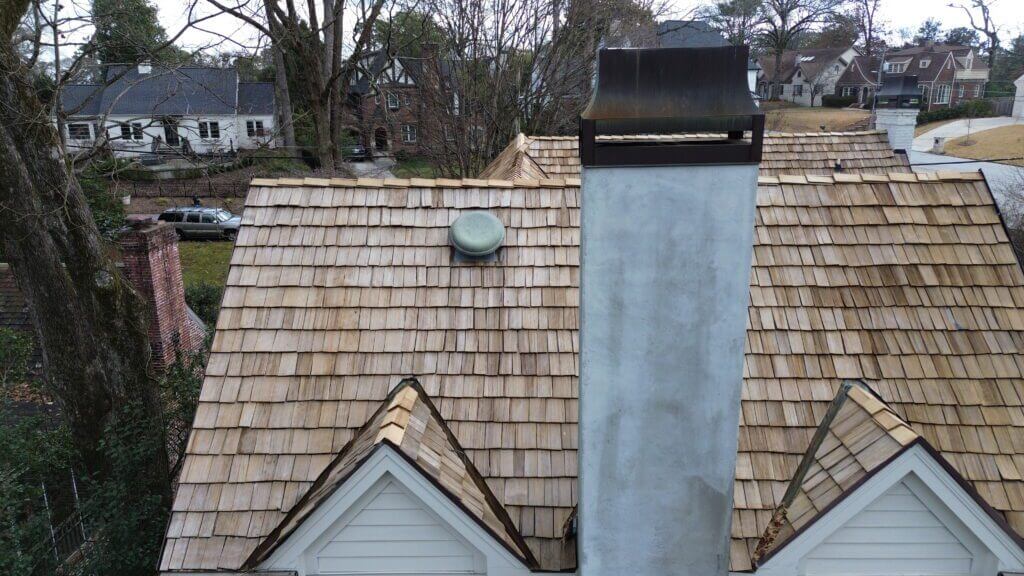 Types of Shingles: Wood Shingles and Cedar Shake