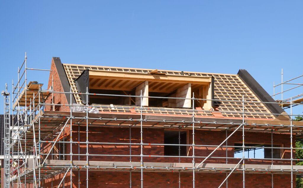 Hip Roof vs Gable Roof Which Costs More