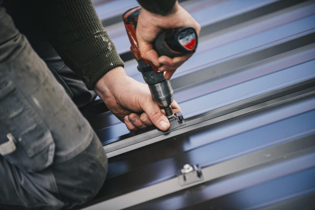 how to find metal roofers near you