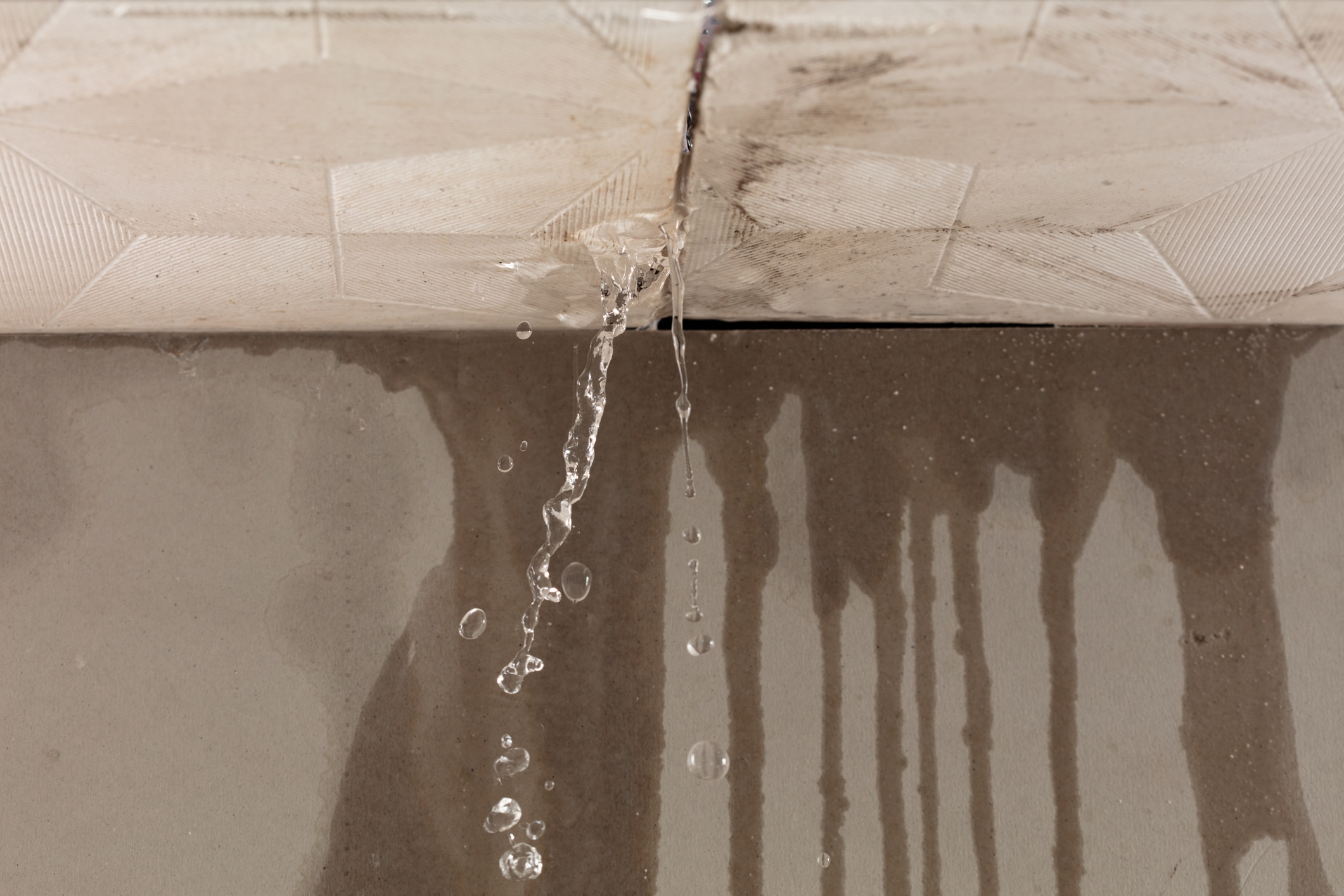 common causes of roof leaks