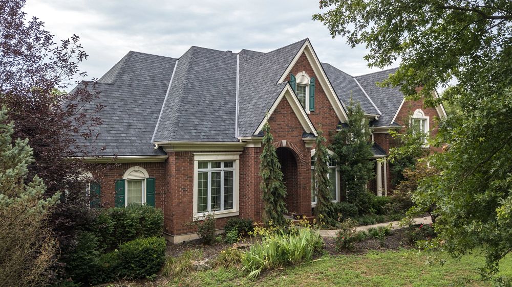 Luxury Asphalt Shingles vs Regular Shingles