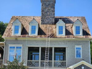 Cedar-Shakes-Repair-and- Replacement-Mr-Roofer